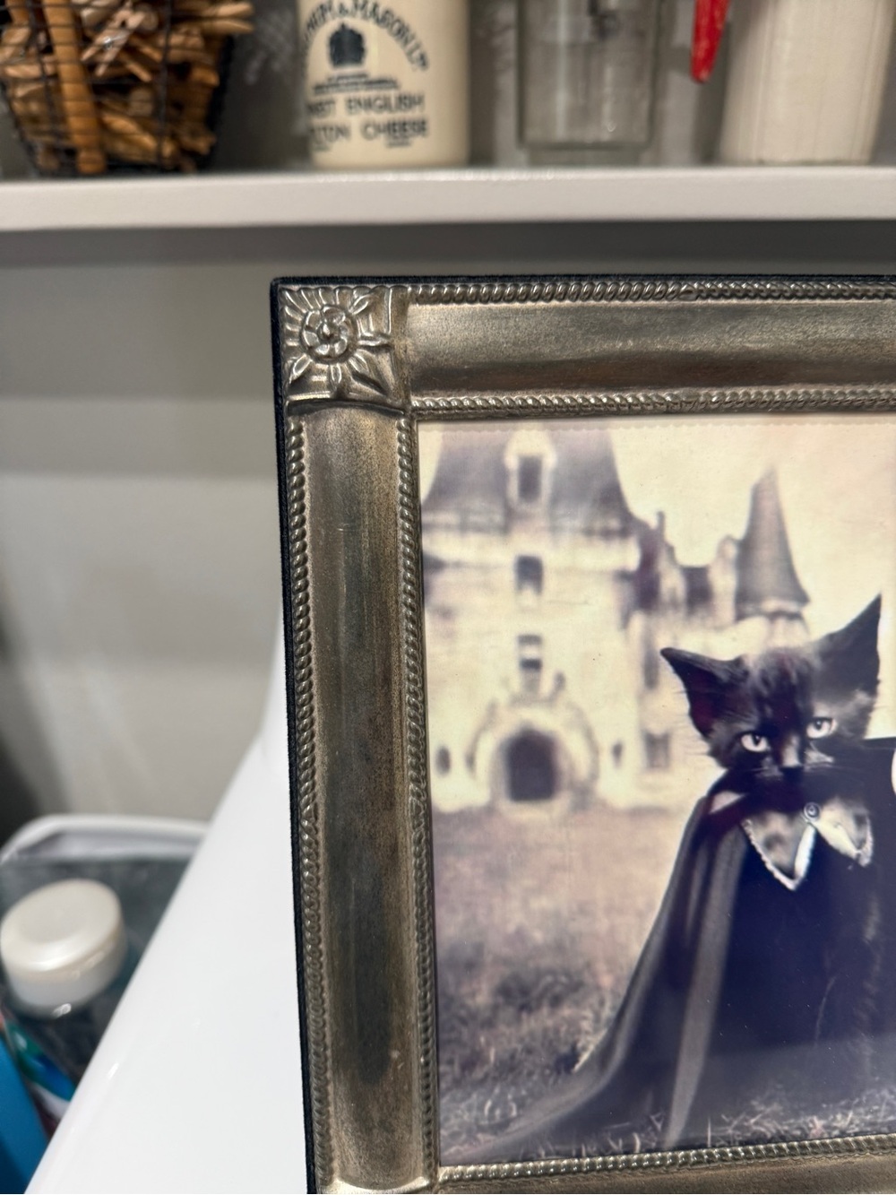 Vintage Picture Frames with Halloween Art - Picture 8 of 15